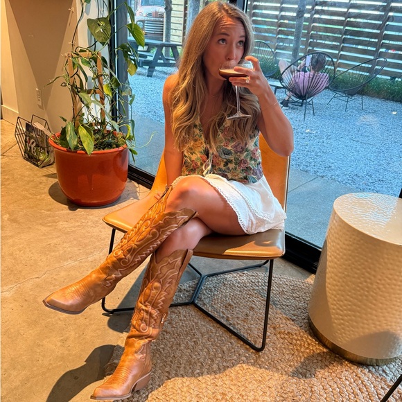 Meet your Posher, Keri - Picture 1 of 1